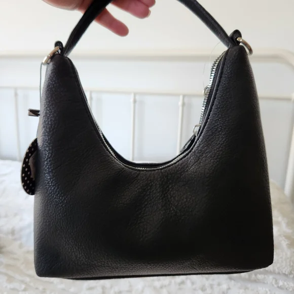 NWT Olivia and Kate New York Black Shoulder Bag.   Crossbody Strap included. - Picture 5 of 9